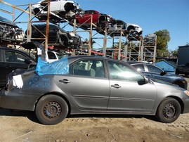 2002 Toyota Camry LE Gray 2.4L AT #Z24645